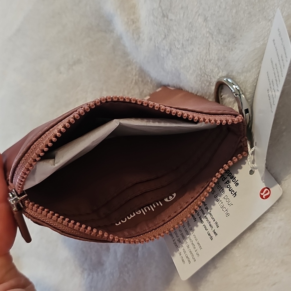 Lululemon Womens Clippable Card Pouch - Picture 3 of 4